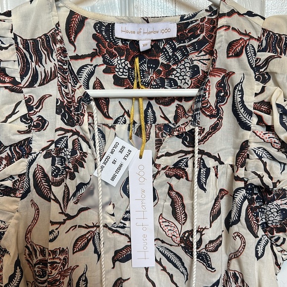 House of Harlow 1960 Boho Animal Print Ruffle Peasant Top - Picture 4 of 4